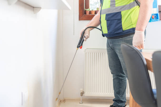 Best Best Pest Control Companies  in Glyndon, MN